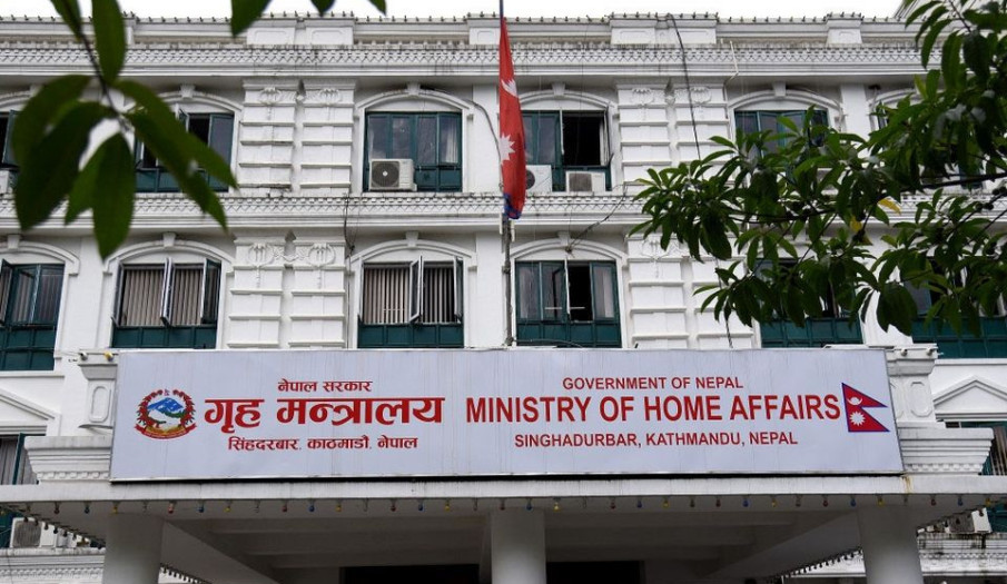 जेनजी आन्दोलनका क्रममा लुटिएका हतियार असोज मसान्तसम्म बुझाए सरकारले सम्मान गर्ने